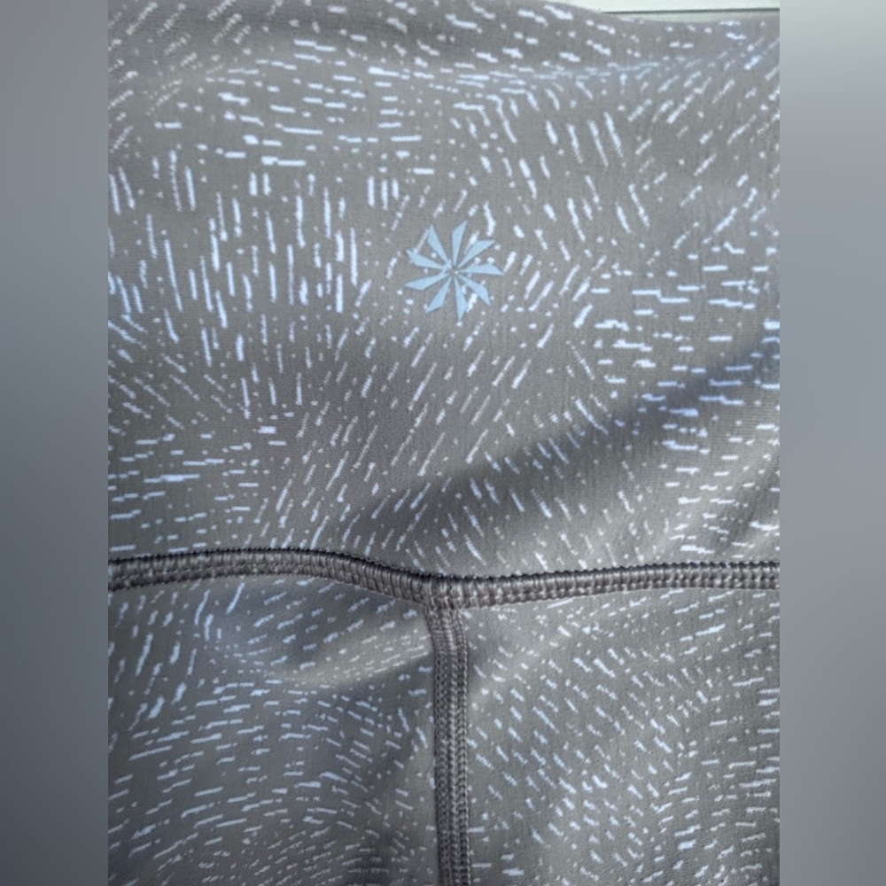 Athleta salutation stash full length XL patterned/textured leggings